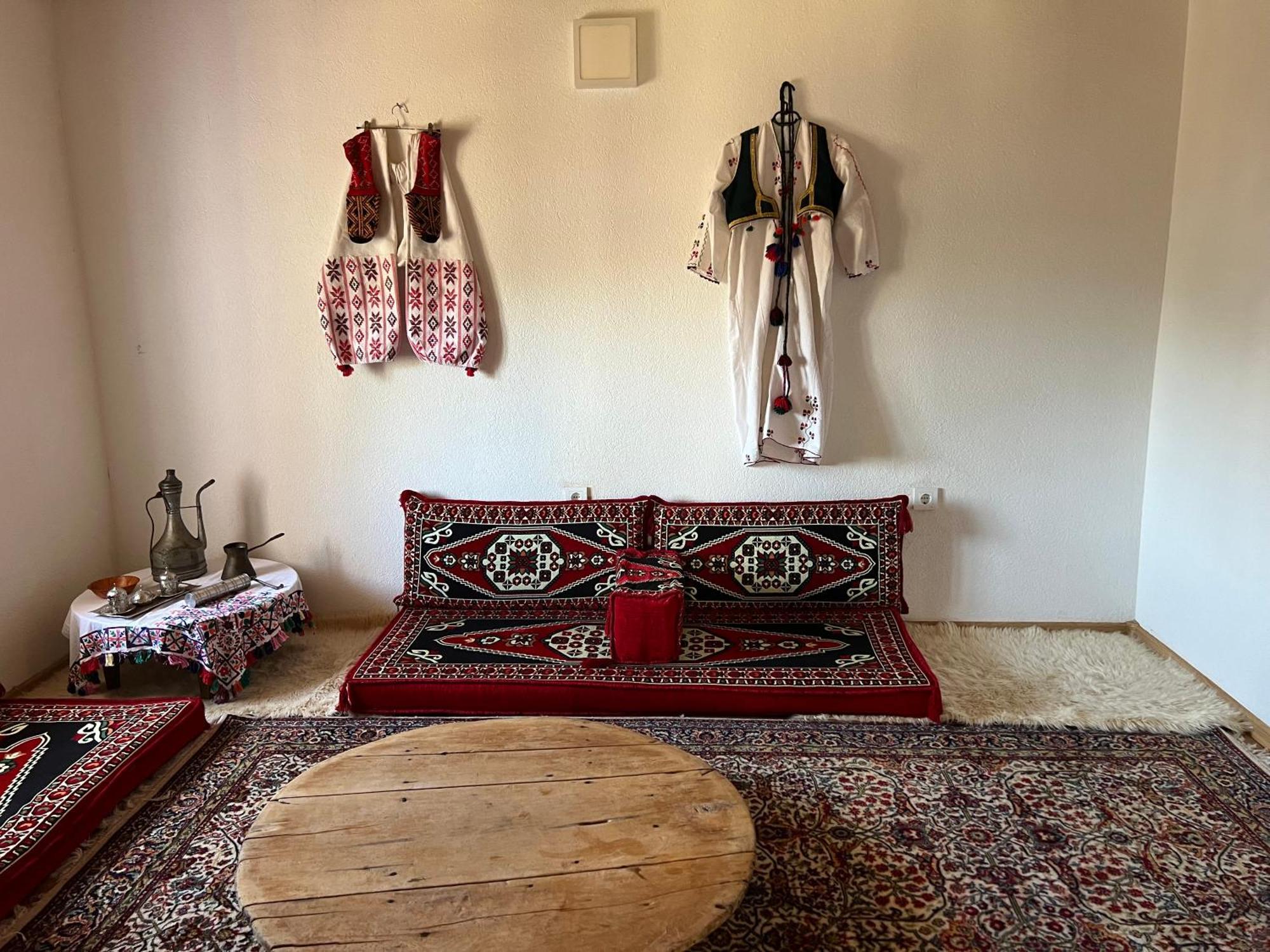 Kod Kapetana Tea Bed & Breakfast Gornji Lukomir Dış mekan fotoğraf