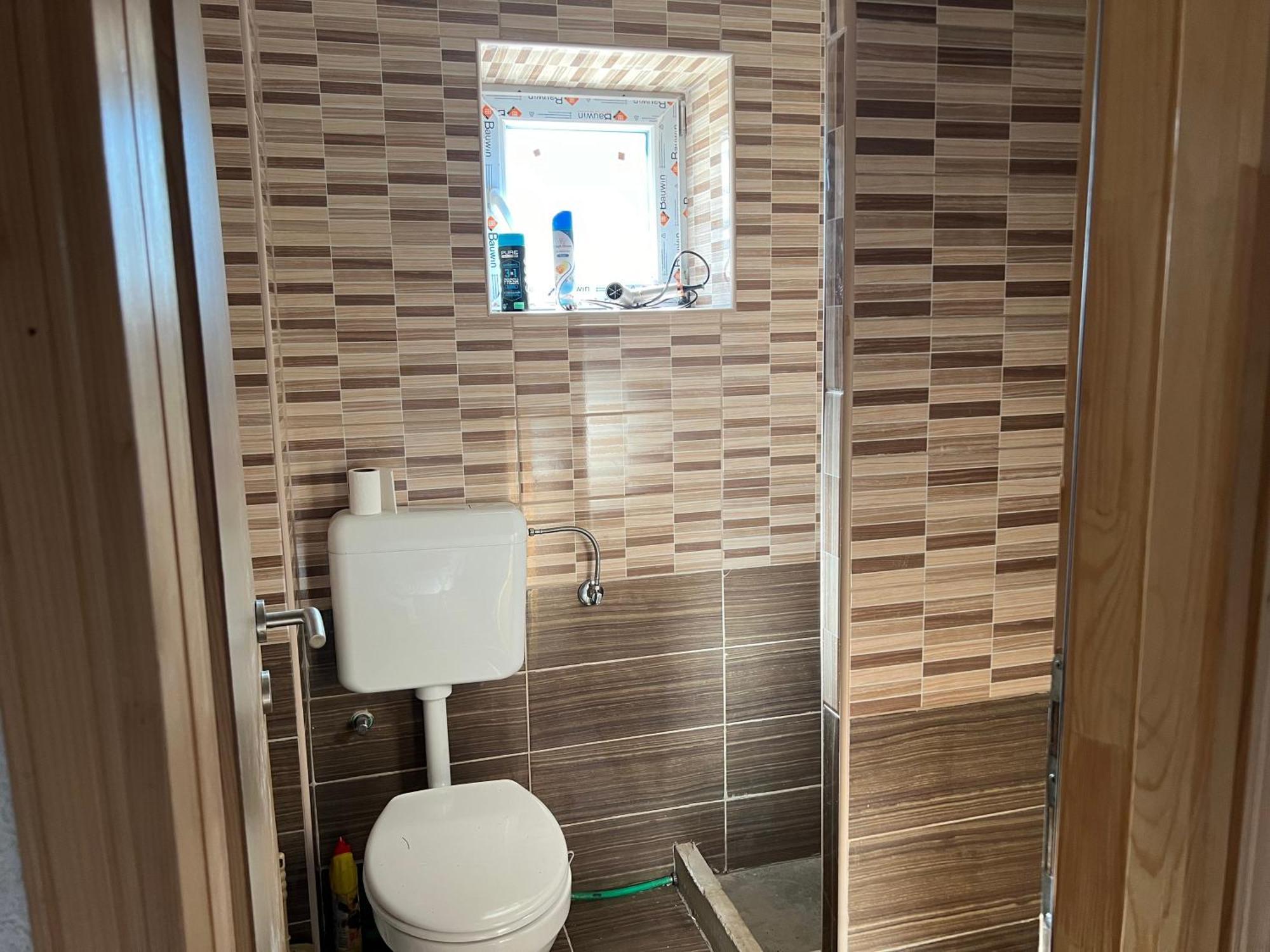 Kod Kapetana Tea Bed & Breakfast Gornji Lukomir Dış mekan fotoğraf