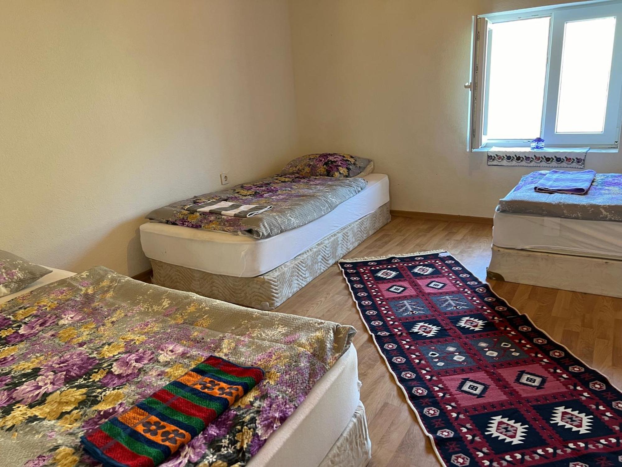 Kod Kapetana Tea Bed & Breakfast Gornji Lukomir Dış mekan fotoğraf