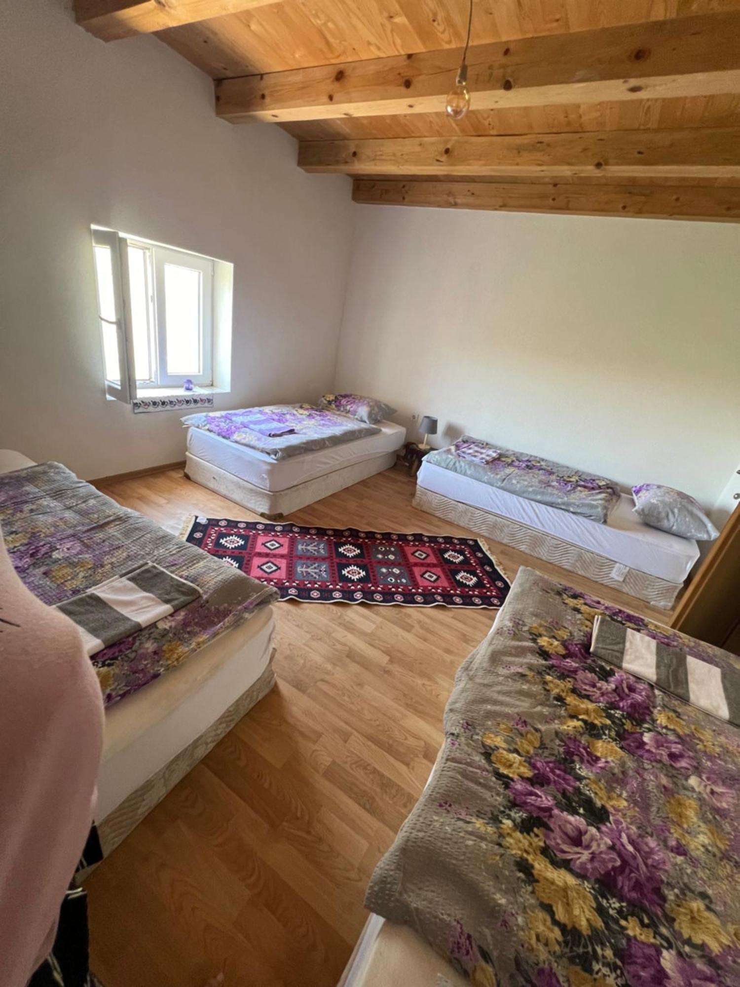 Kod Kapetana Tea Bed & Breakfast Gornji Lukomir Dış mekan fotoğraf