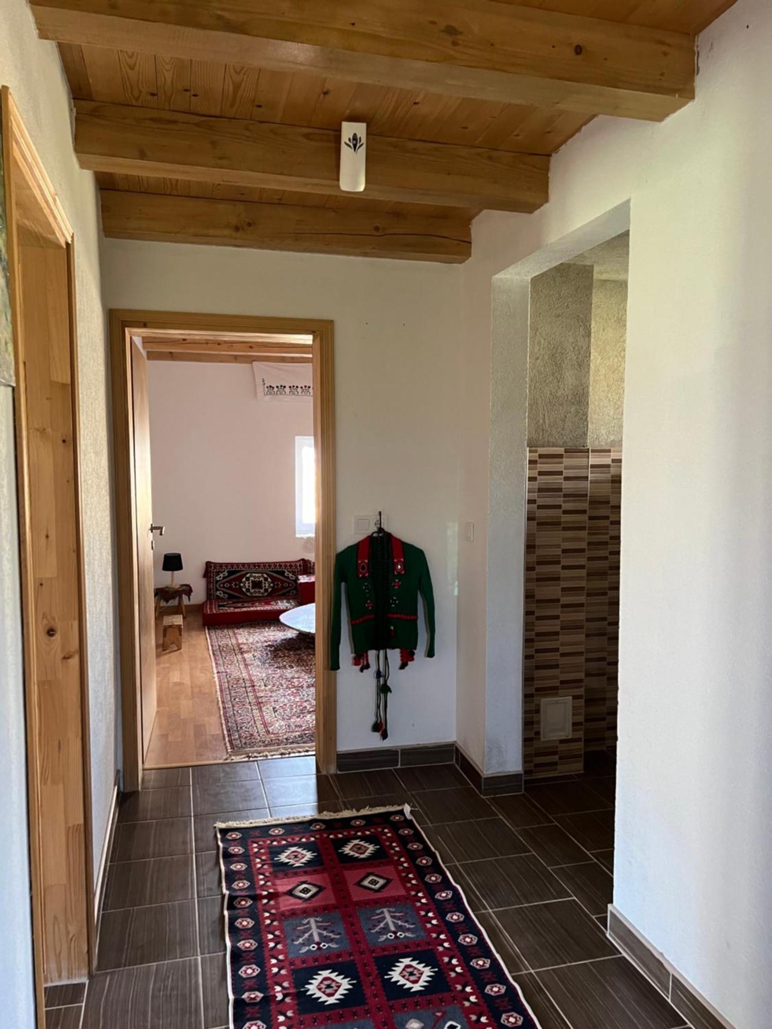 Kod Kapetana Tea Bed & Breakfast Gornji Lukomir Dış mekan fotoğraf